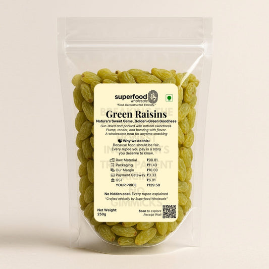 Sweet green raisins, natural dried fruit rich in antioxidants.